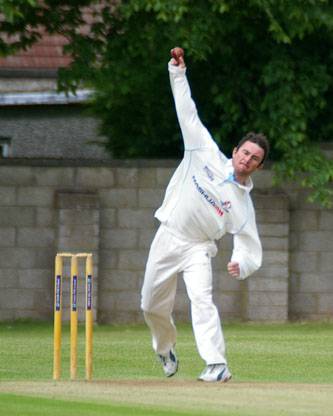 Kruger van Wyk bowling